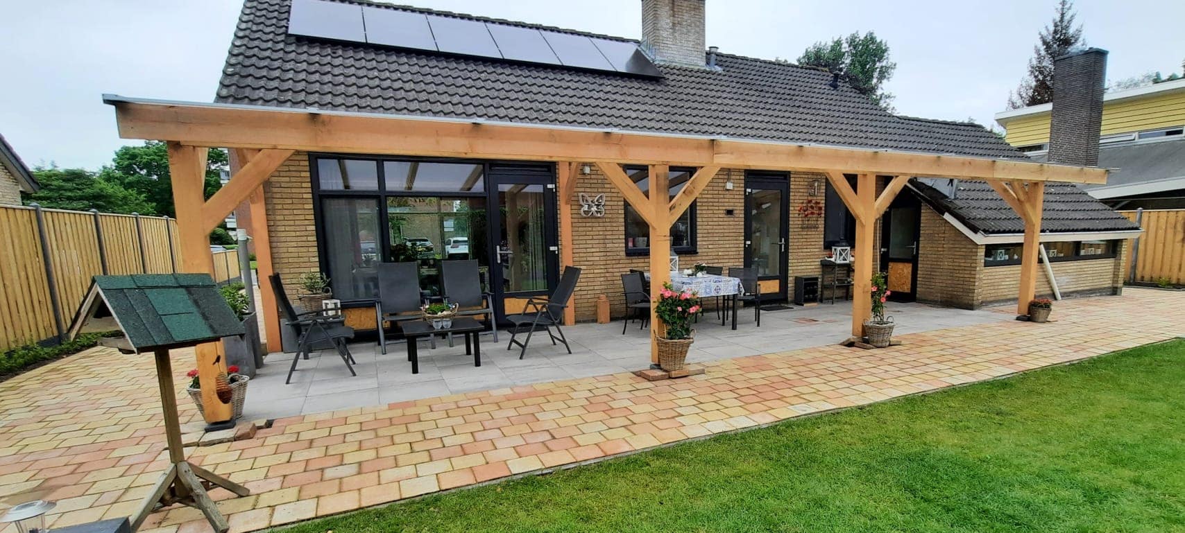 Portfolio Douglas houten overkapping gerealiseerd door NJB Klussen