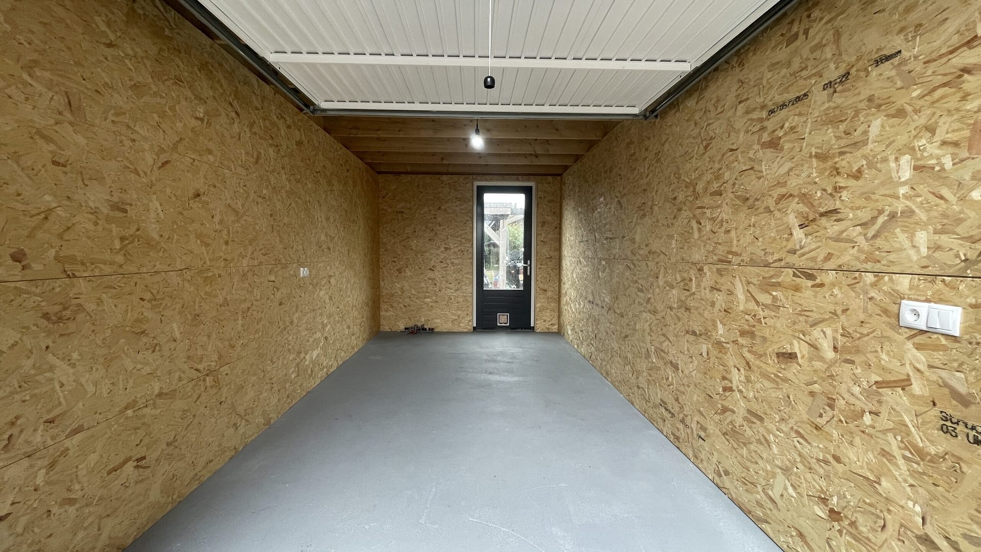 Portfolio Garage isolatie uitgevoerd door NJB Klussen